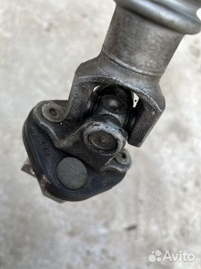 Рулевой вал Mercedes 203, 211, 171