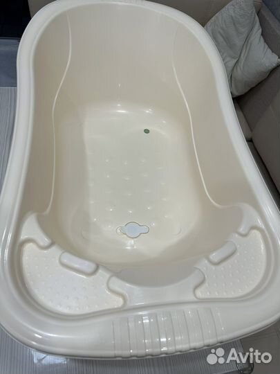 Ванночка для купания с горкой