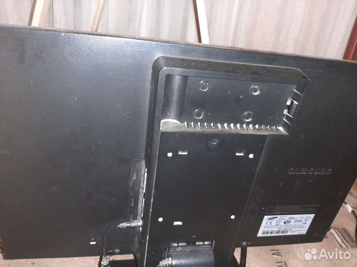 Монитор Samsung 22 дюйма