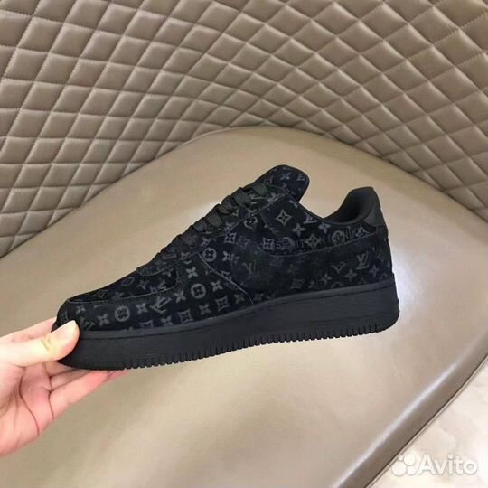 Роскошные кроссовки Louis Vuitton x Nike Air Force 1