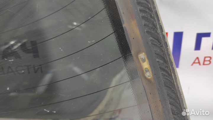 Стекло заднее Fiat Albea 51738662. Дефект разъемов