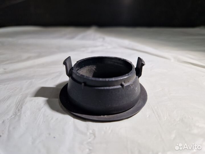 Накладка декоративная замка зажиган. Cadillac Bls