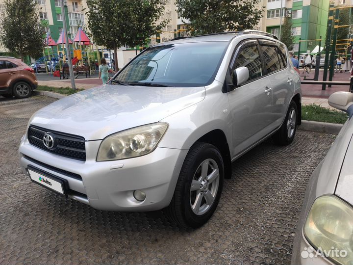 Toyota RAV4 2.0 AT, 2006, 243 000 км