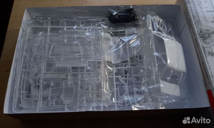 Сборная модель BMW M3 E30 NuNu 1/24