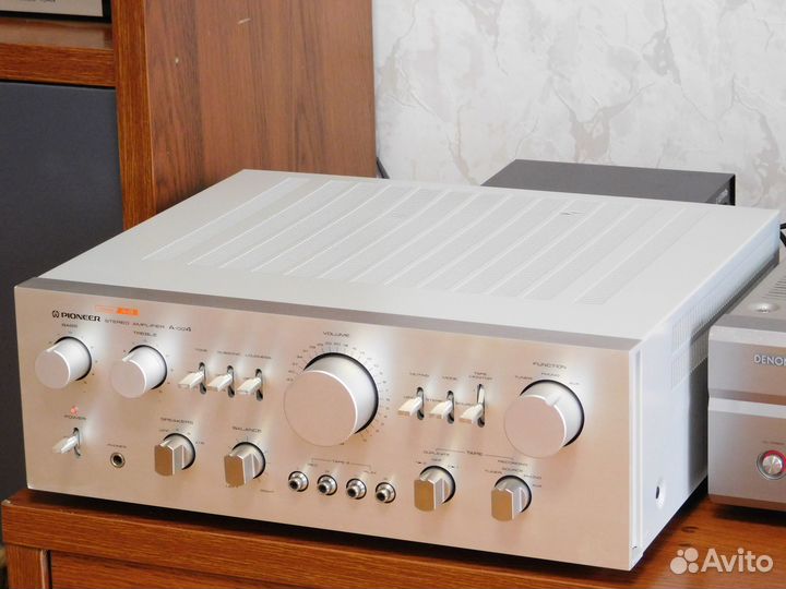 Усилитель Pioneer A-004