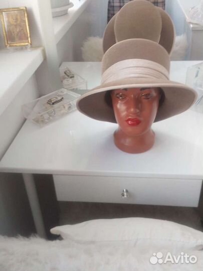 Женская шляпа