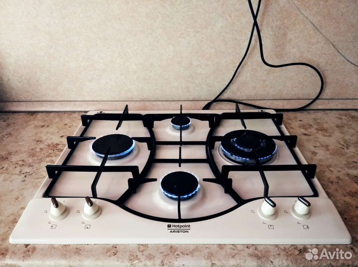 Варочная панель Италия Hotpoin ariston газовая