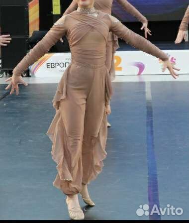 Комтюм для танцев гимнастики