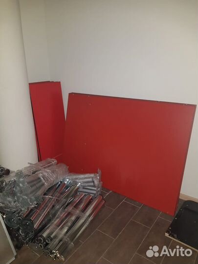 Мобильные столы офисные с хромированными ножками