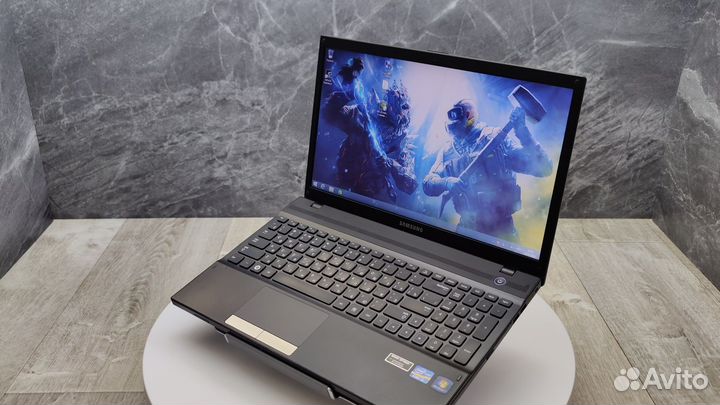 Ноутбук Samsung