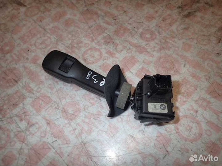 Переключатель дворников BMW 7 E38 1996 61318352171