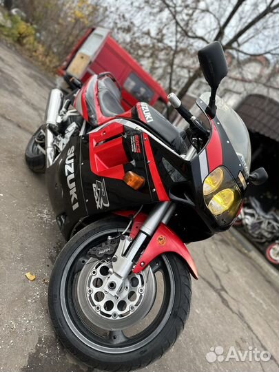 Suzuki Gsx-R 1100