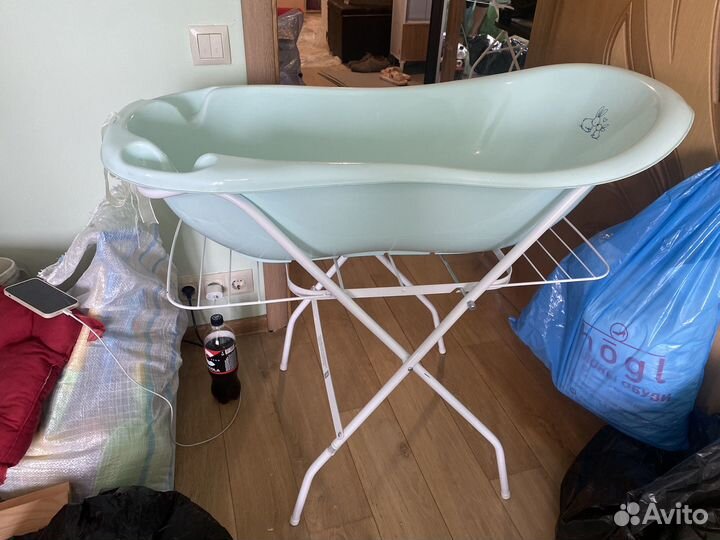 Детская ванночка с подставкой