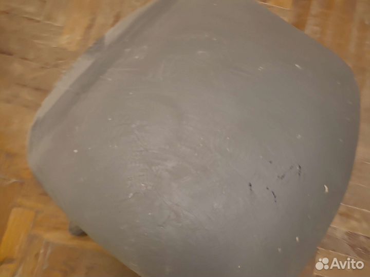 Стул на колесиках