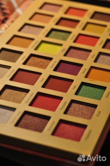 Палетка теней Coco Urban Sandstone