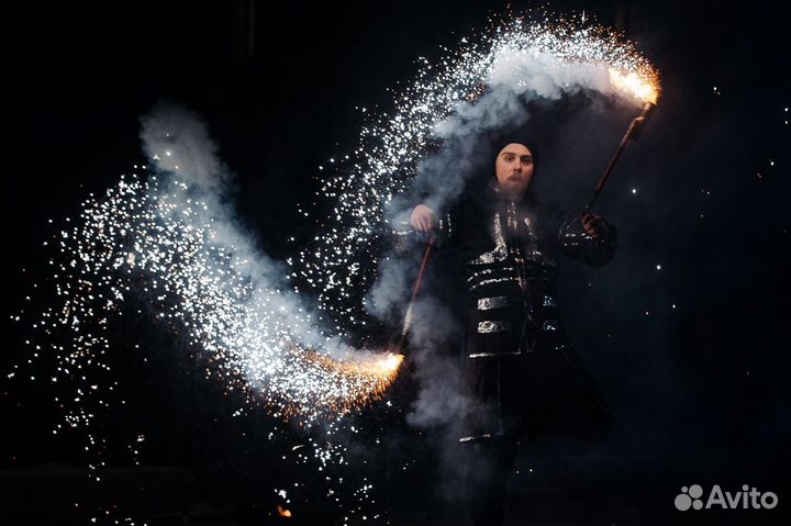 Огненное шоу/ Fire show/ Фаер шоу/Огненные надписи