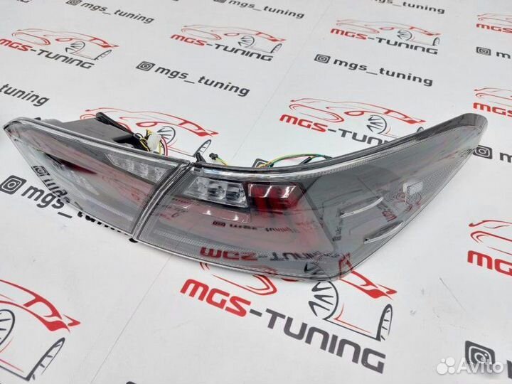 Задние фонари на Toyota Camry V70 в стиле Lexus