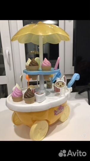 Посуда, игрушки продукты без гарнитура