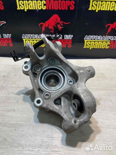 Кулак задний правый Audi A8 D5 (4N)