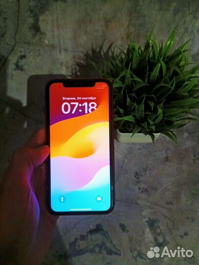 iPhone Xr, 64 ГБ