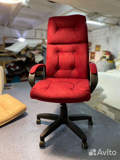 Компьютерное кресло