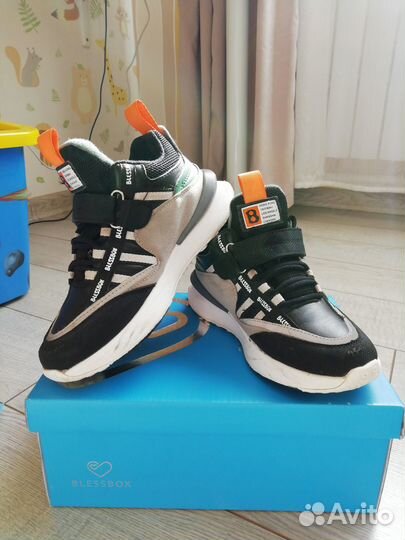 Кроссовки на мальчика, 33 р-р