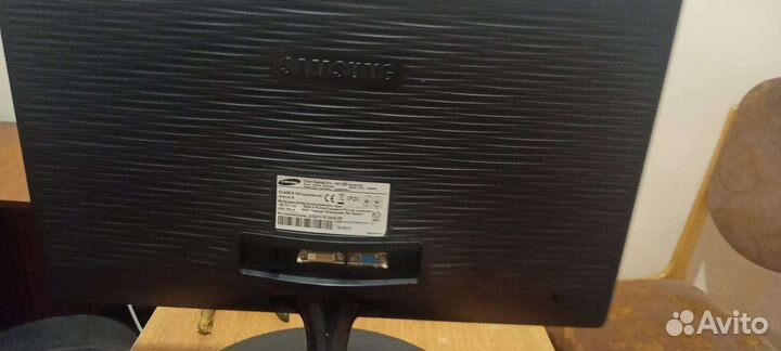 Монитор samsung