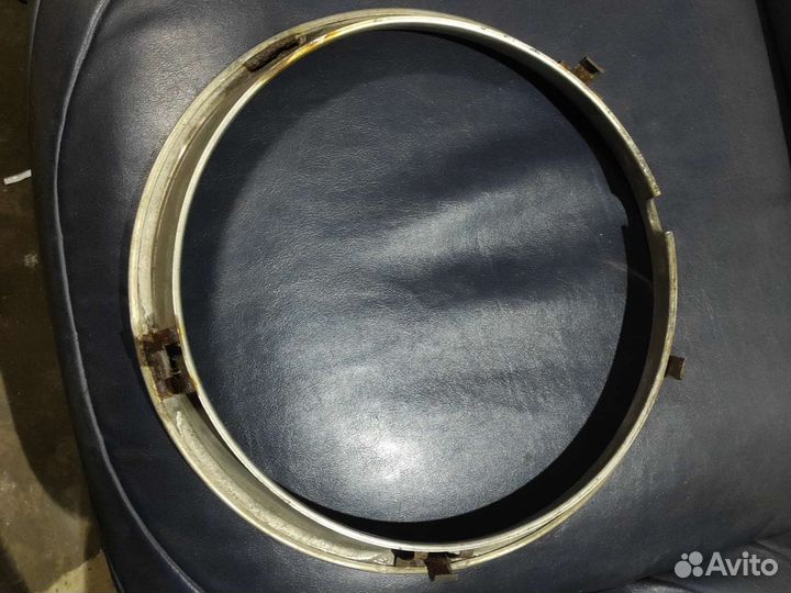 Полка обода на диски bmw e23 75г 3.3 R14