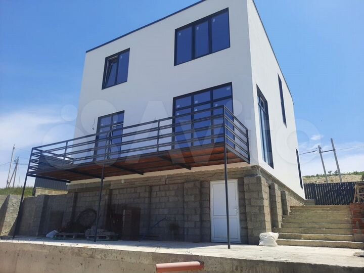 Дом 177 м² на участке 3,6 сот.