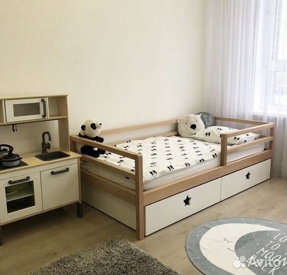 Детская кровать из массива березы