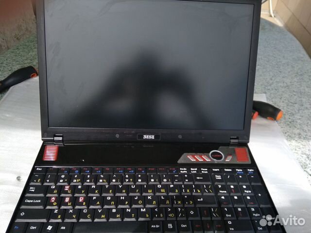 Ноутбук MSI GX-600, нерабочий