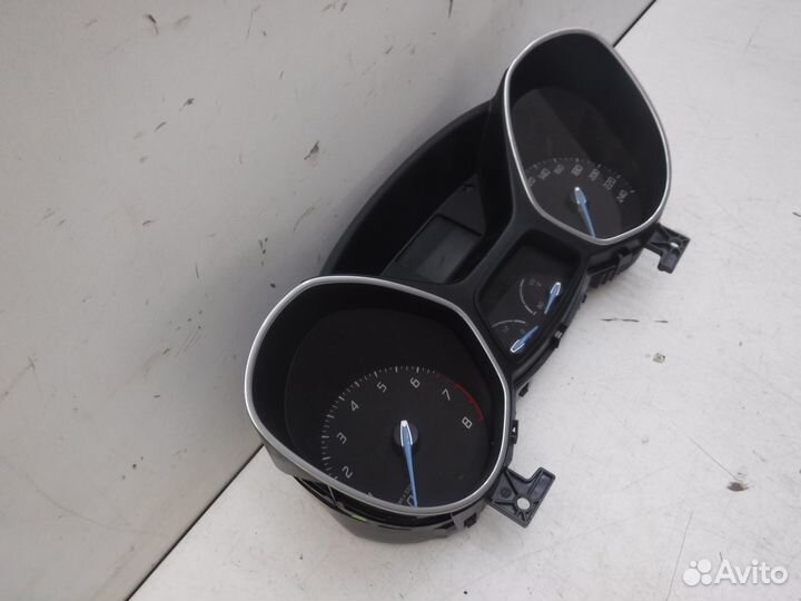 Щиток приборов (панель приборов) Ford Focus III 20