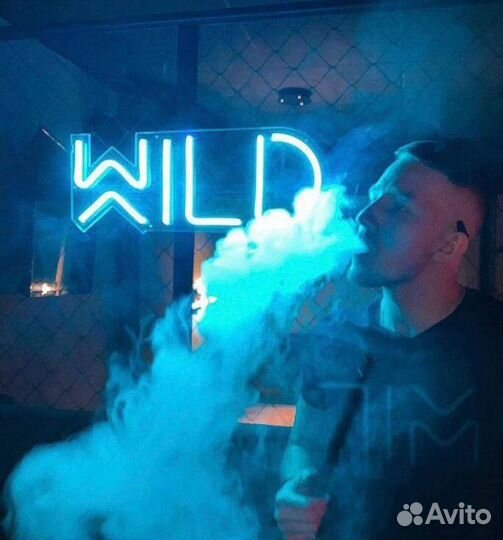 Неоновая вывеска с любой надписью