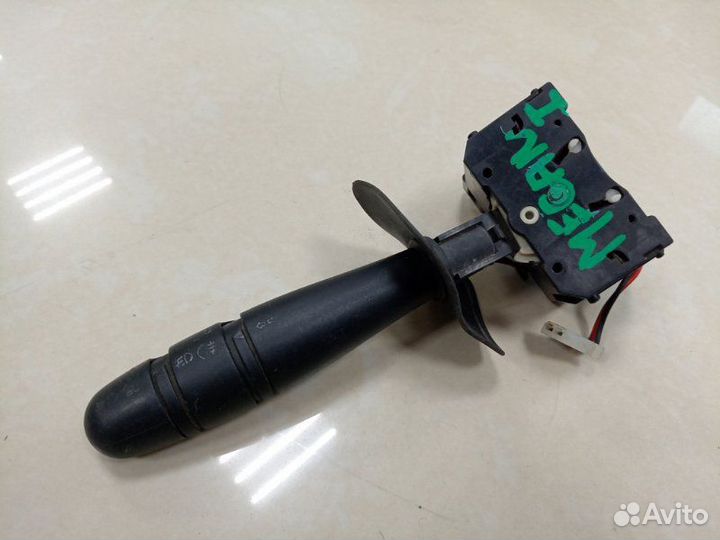 Подрулевой переключатель поворотов Renault Megane