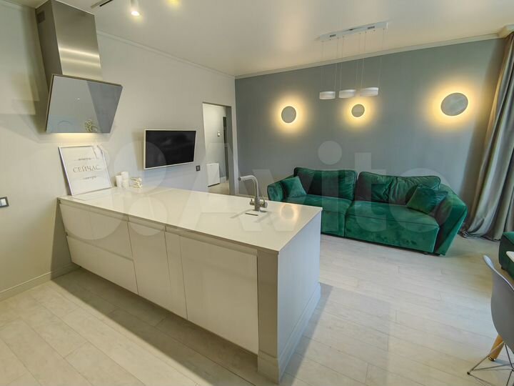 2-к. квартира, 80,5 м², 2/10 эт.