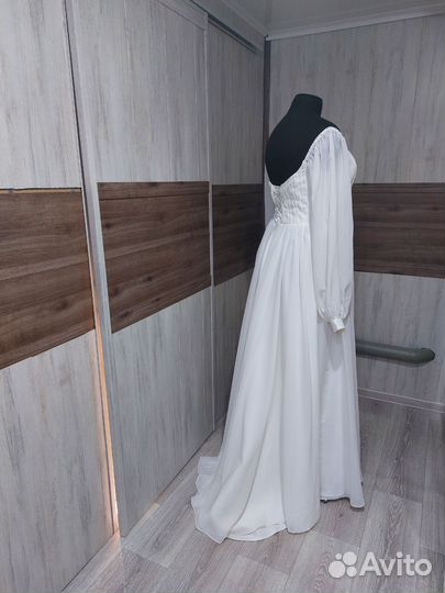 Свадебное платье 48 50 в пол