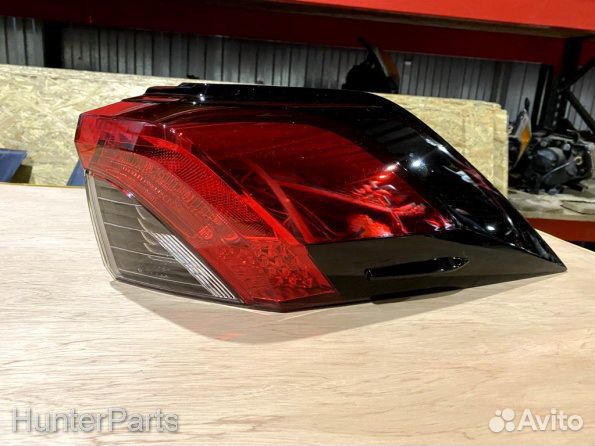 Фонарь Toyota RAV4 Xa50 задний правый