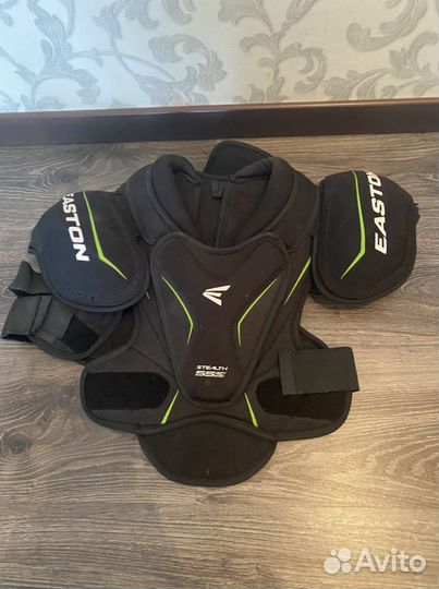 Нагрудник хоккейный