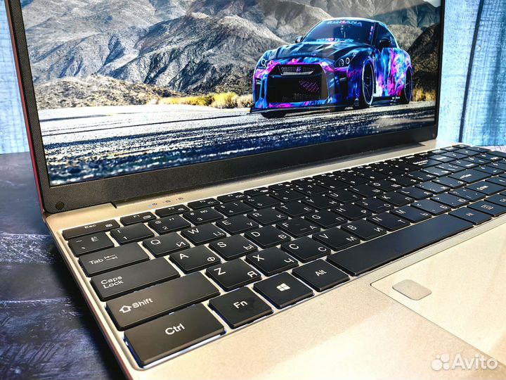 Ноутбук новый Intel i7 / 16Gb полный комплект