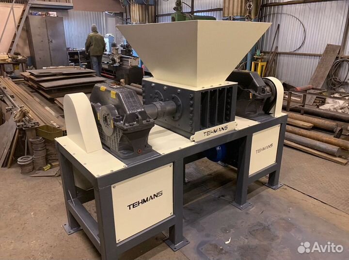 Измельчитель пластика, резины, тбо