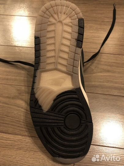 Кроссовки Nike Air Jordan 1 новые