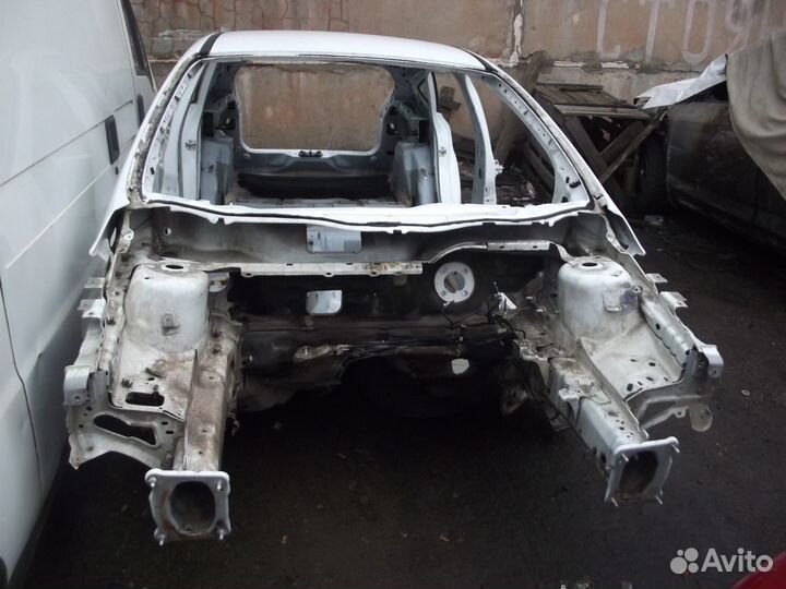 Кузов Ford Focus 3 хетчбэк 1.6 iqdb 105 Л.С. 2013