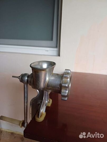 Мясорубка ручная