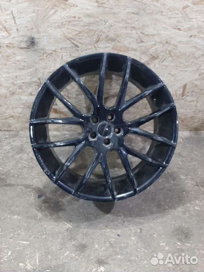 Диск литой R22 Giovanna Kilis