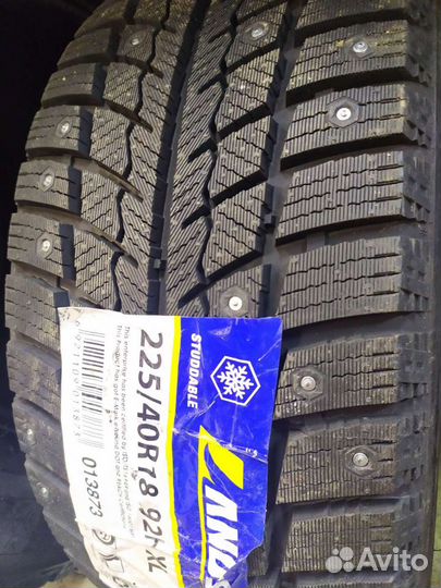 Landsail Ice Star IS33 225/40 R18