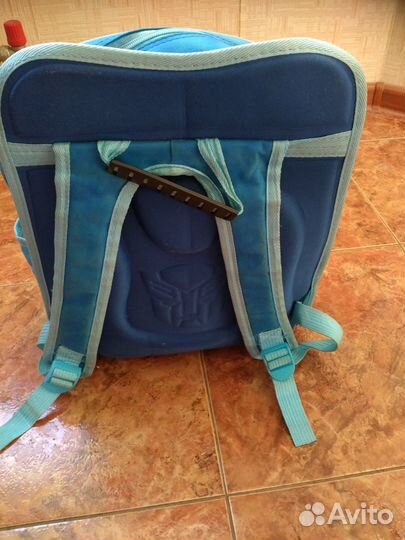 Рюкзак школьный