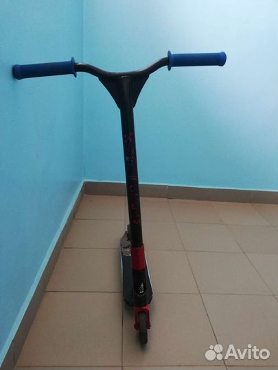 Продам трюковой самокат