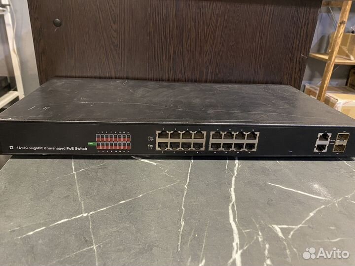 POE-коммутатор SVB-1016P