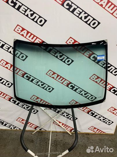 Лобовое стекло Nissan Primera p10 Установка 1ч