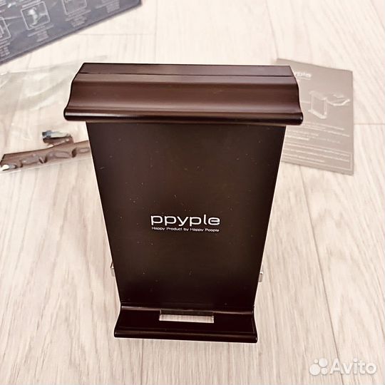 Универсальная подставка под мобильные устройства